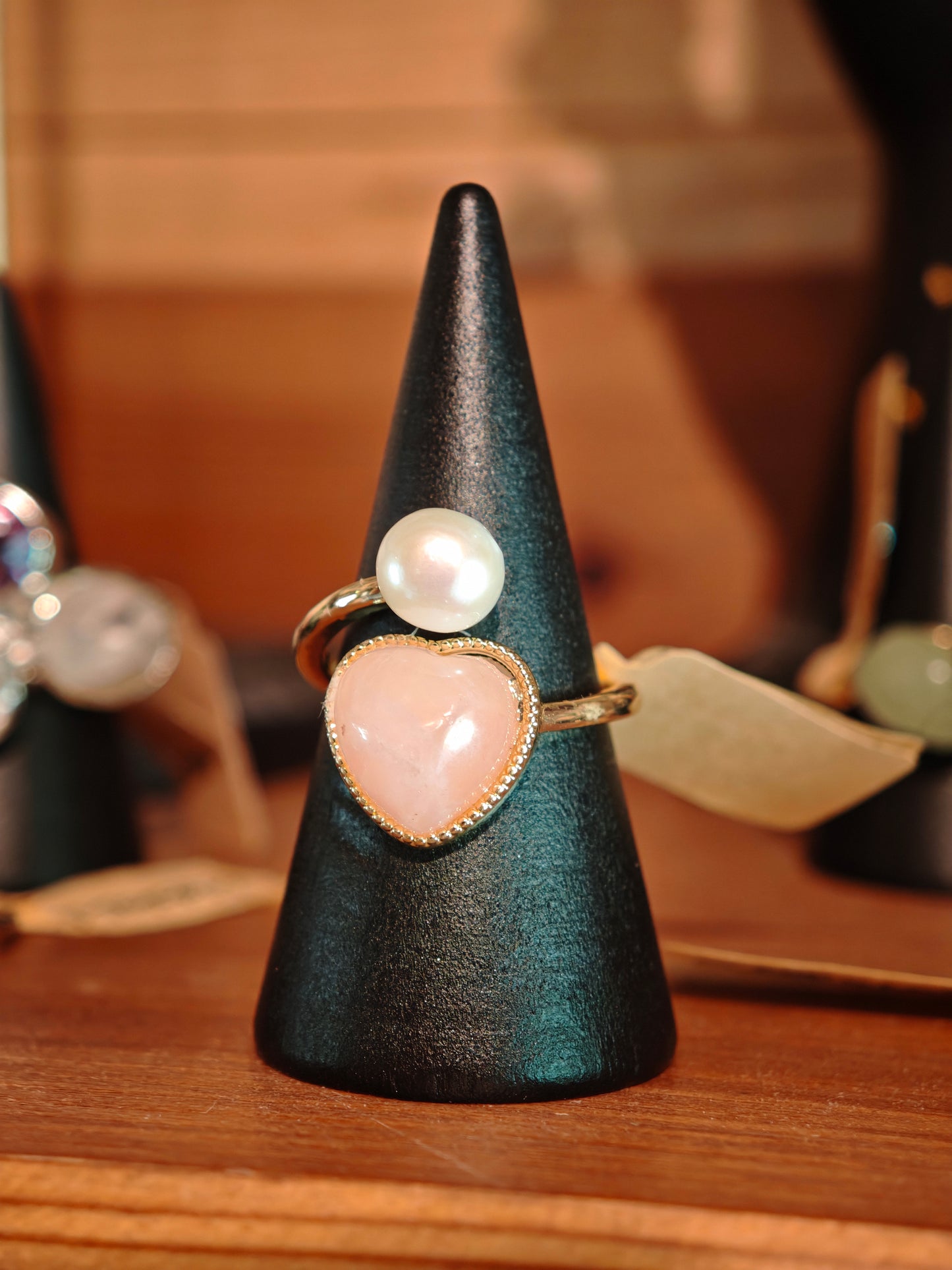 Ring mit Perle und Rosenquarz-Herz