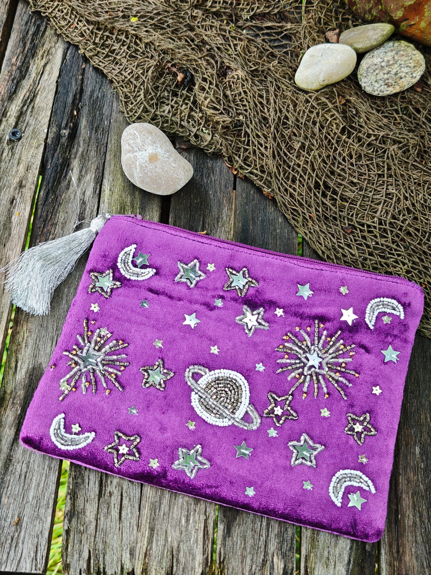 Samt‑Mäppchen Lila mit Galaxie