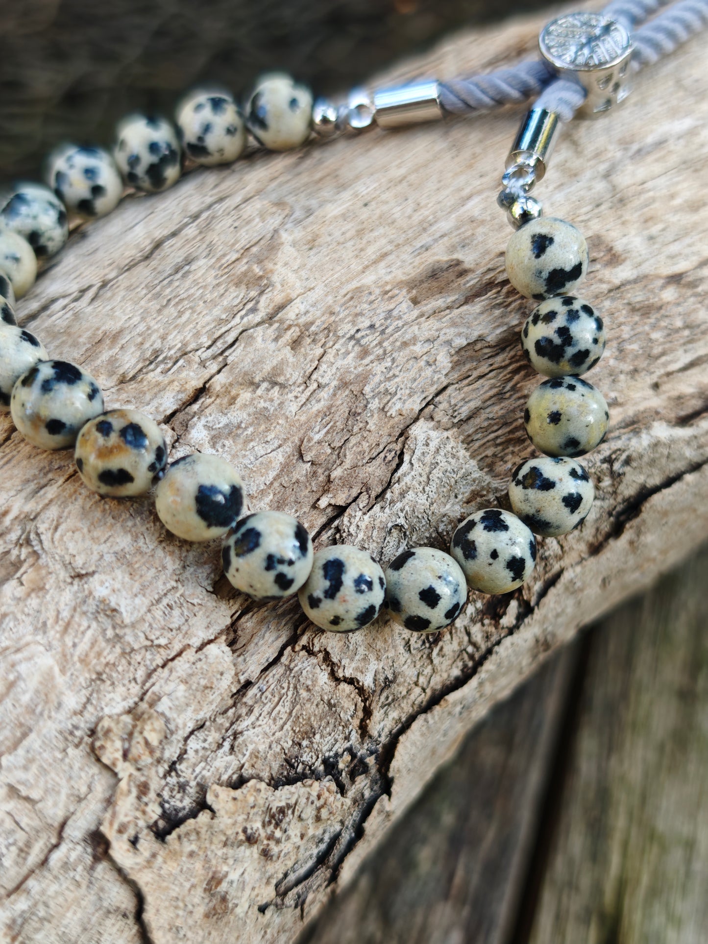 925 versilbertes Edelstein-Schnurarmband mit Dalmatiner-Jaspis – verstellbar