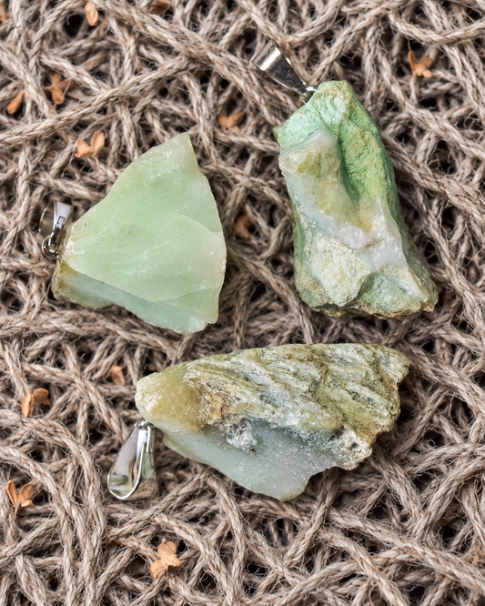 Chrysopras Rohstein-Anhänger