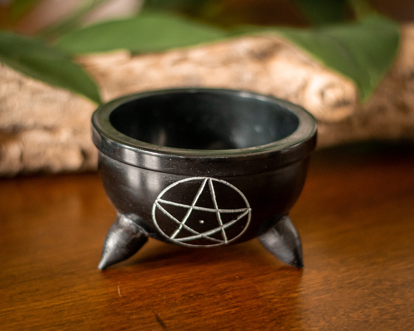 Räucherschale mit Pentagram aus Speckstein mit weißem Steingranulat