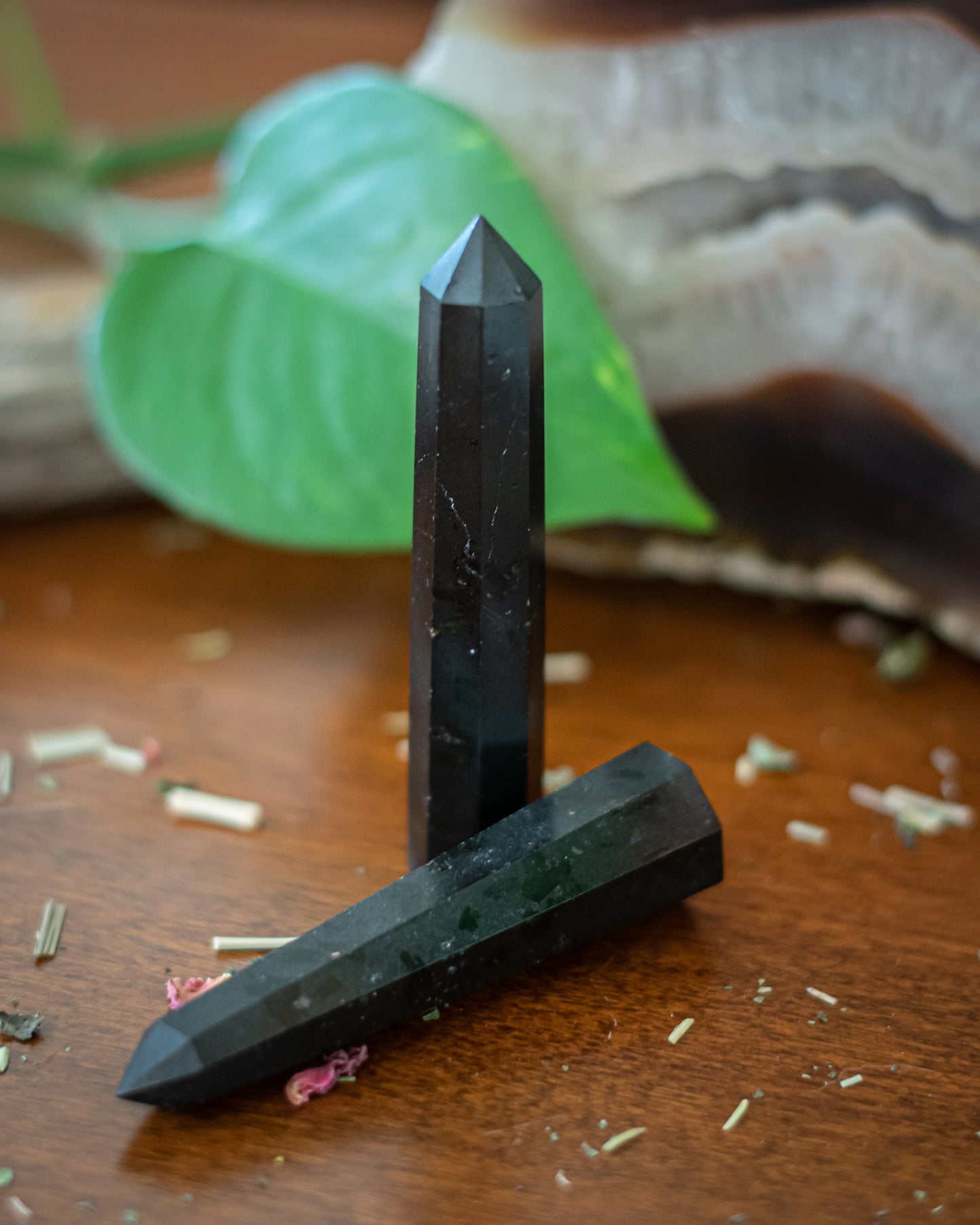 Schwarzer Turmalin Obelisk
