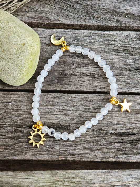 Mondstein Armband mit Stern/Mond/Sonne Anhänger