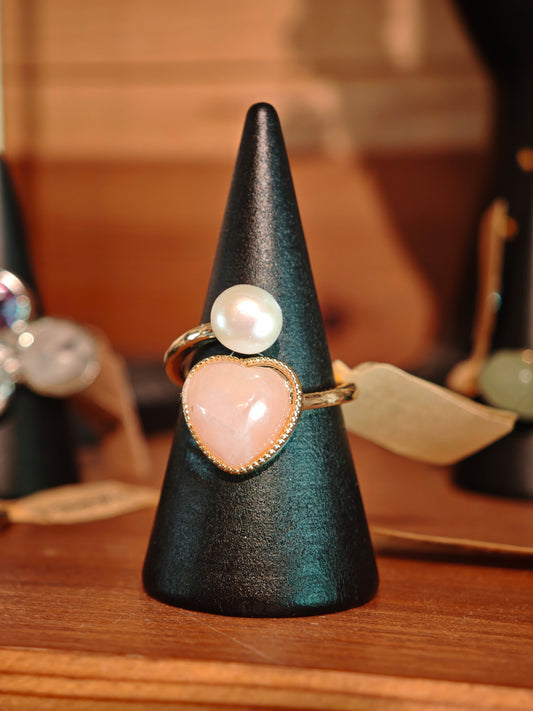 Ring mit Perle und Rosenquarz-Herz