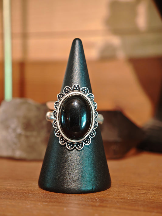 Ring mit schwarzem Turmalin