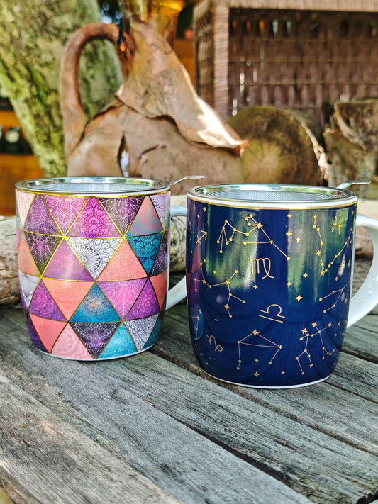 Teetasse mit Sieb – Patchwork Edition