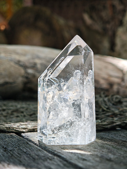 Bergkristall Spitze klar mit Einschlüssen