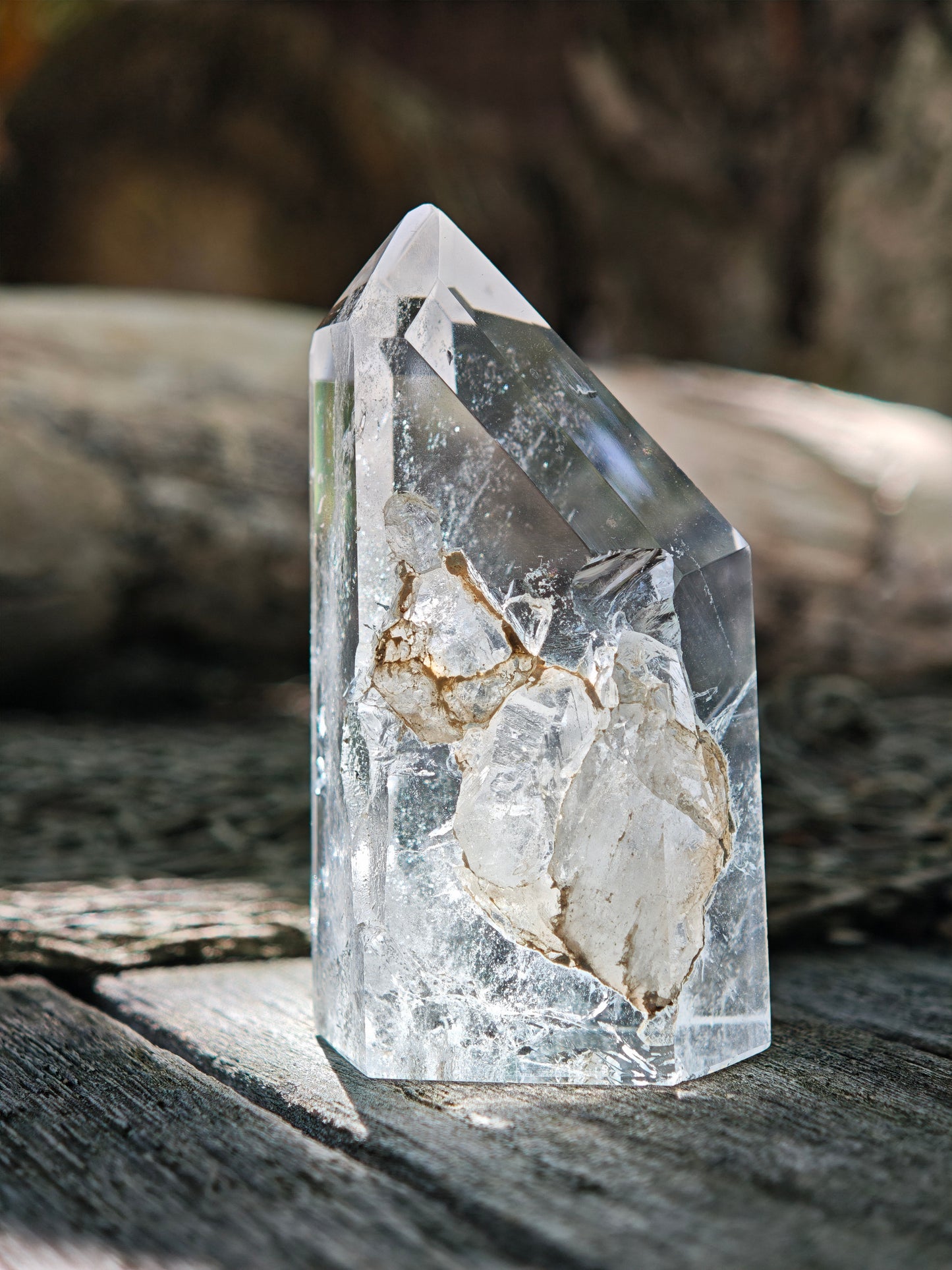 Bergkristall Spitze klar mit Einschlüssen