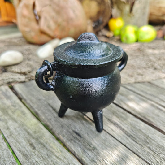 Hexenkessel aus Gusseisen – mittelgroß