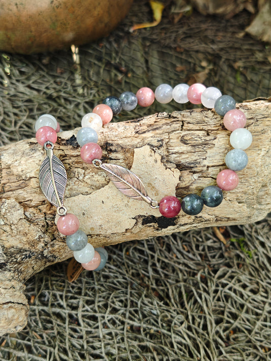 Mala Armand Rhodonit und grauer Quarz