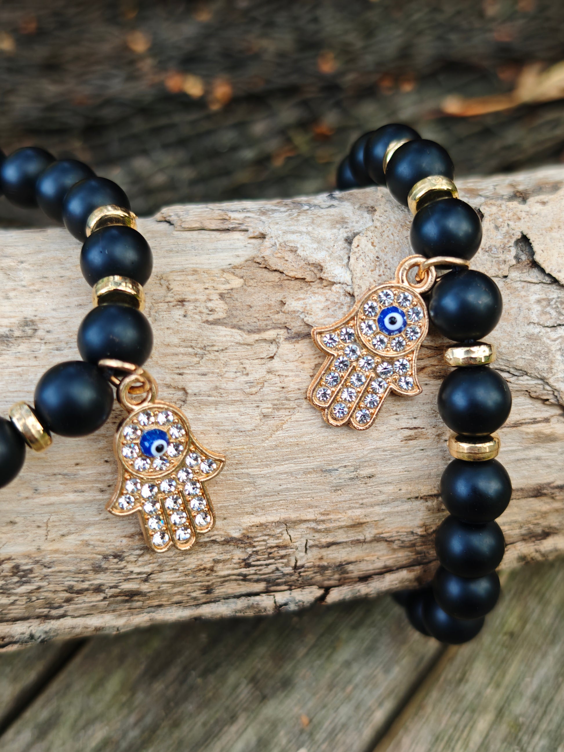 Armband mit schwarzem Achat & Hamsa-Hand