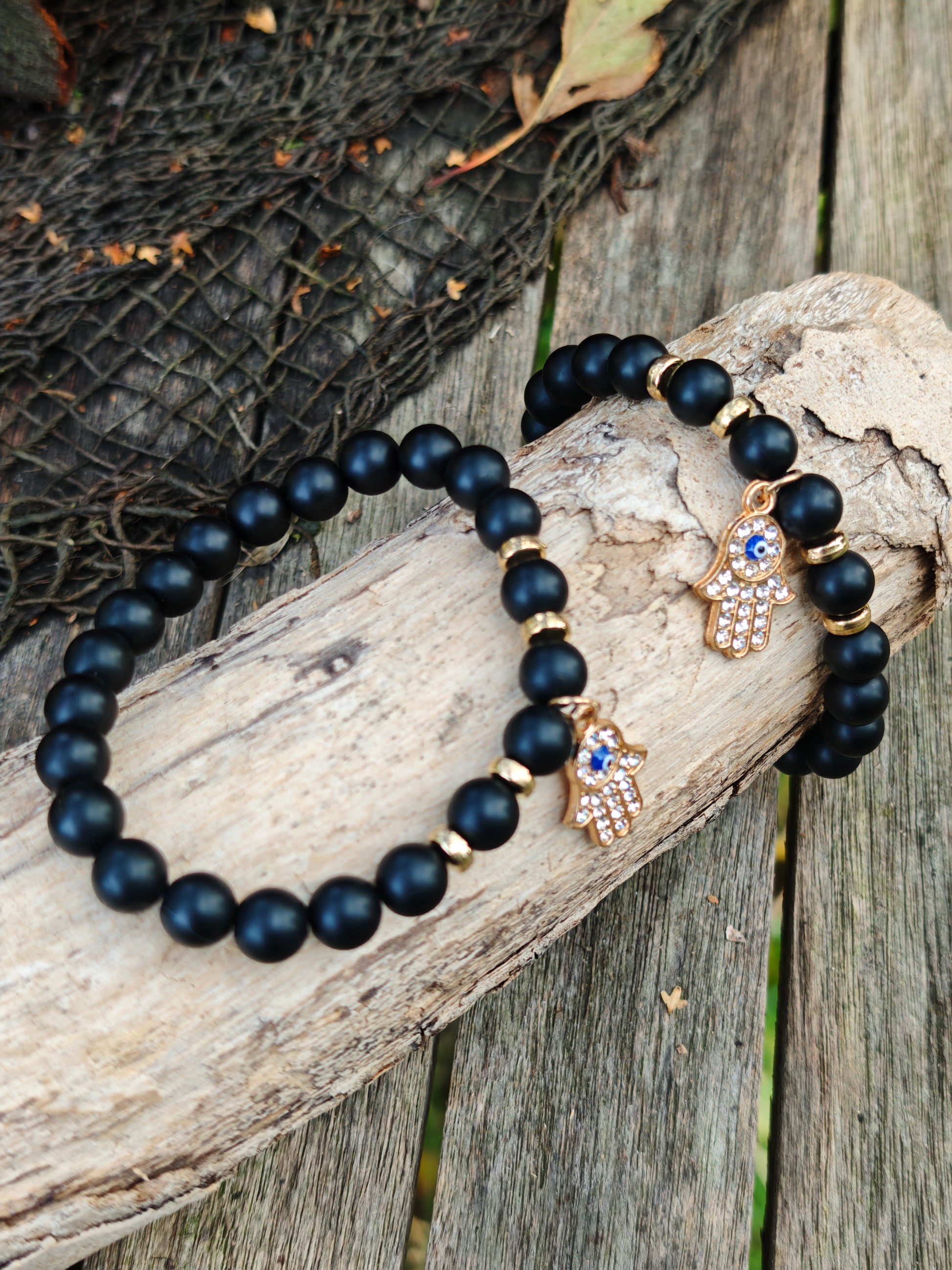 Armband mit schwarzem Achat & Hamsa-Hand