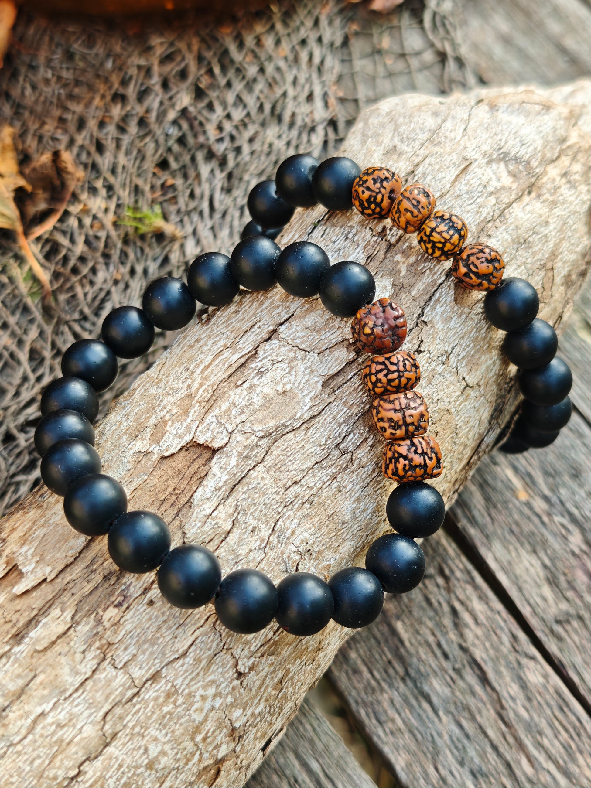 Armband schwarzer Onyx und Rudraksha-Samen