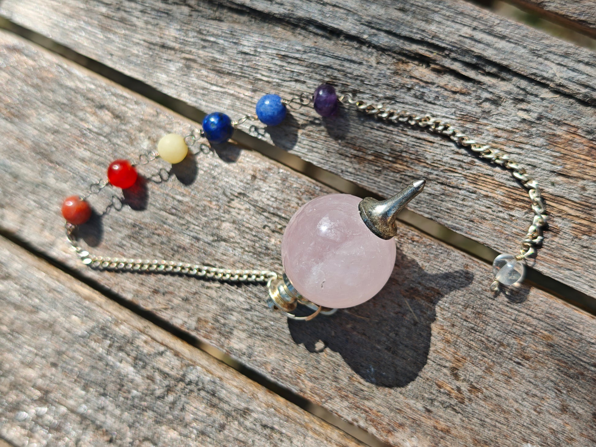 Rosenquarz Pendel mit Chakrakette