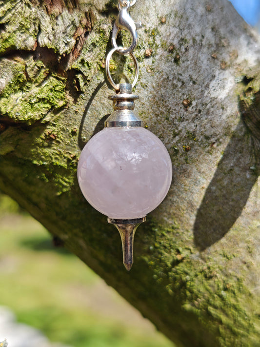 Rosenquarz Pendel mit Chakrakette