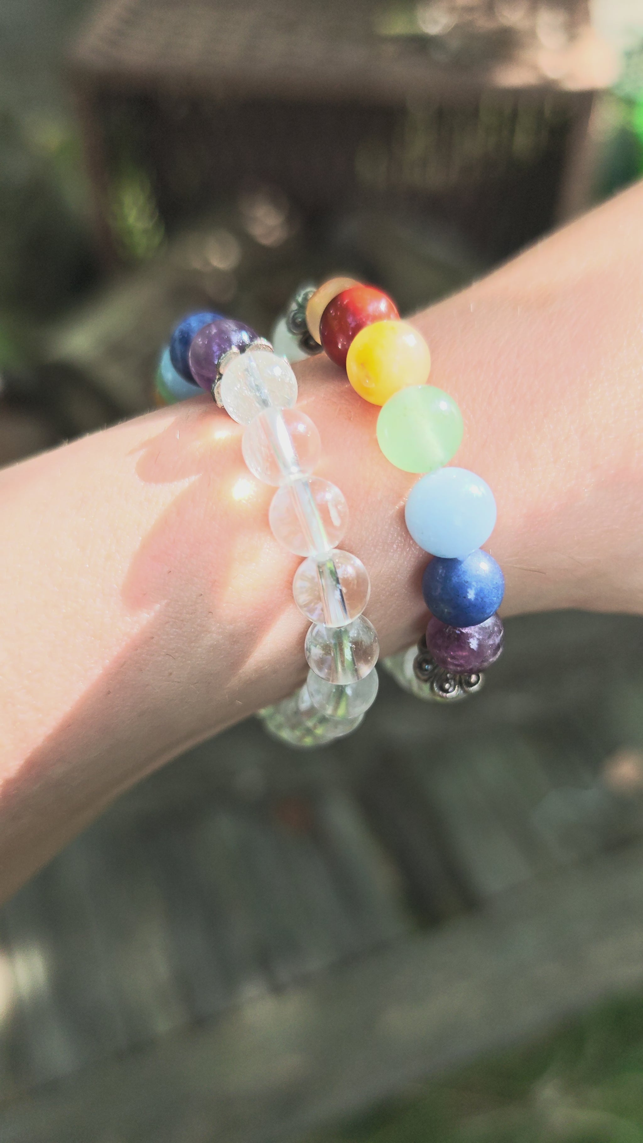 Chakra-Armband aus Bergkristall & 7 Edelsteinen